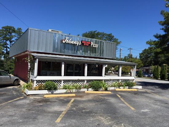 Johnny's New York Style Pizza